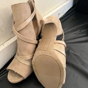 Tan heels- Christian Siriano